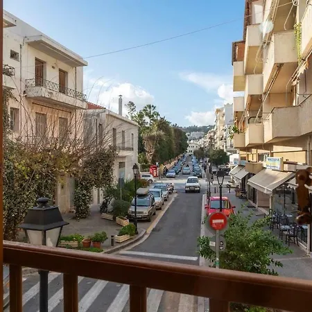 Lejlighed Elydaki Old Town
